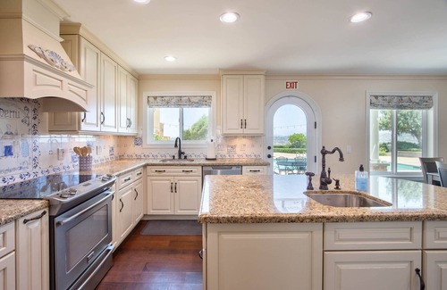 Temecula House | Fall Into Luxury 25% Off Private Vineyard Getaway