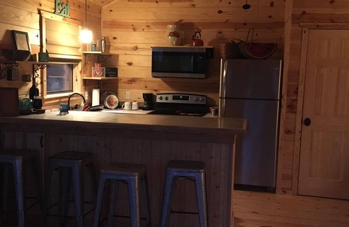 Graham Cabin | Fall is here! Book your Brazos getaway soon and enjoy the peace of autumn.