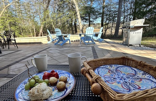 Allen House | Fall is the BEST time for relaxing by the fire pit! Off season rates in effect!