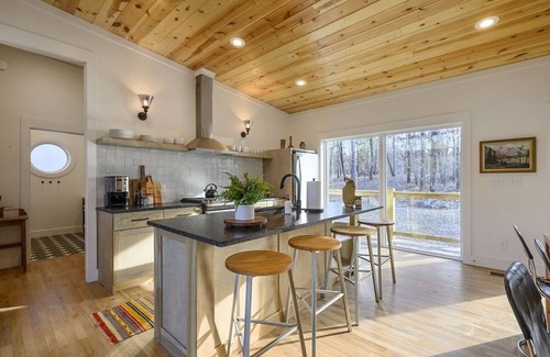 Broken Bow Cabin | Fall Retreat | Heated Pool, Sport Court + Hot Tub