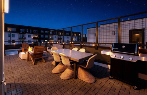 Talbot's Corner House | Fall rooftop fire pit, skyline views, chef’s kitchen near Broadway