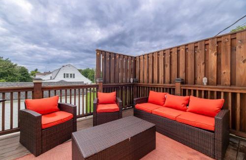 Springfield House | FALL Sale! Bourbon Trail Makers Mark Bardstown and More