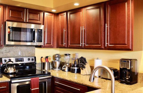 Kihei Condo | Fall Sale! Oceanfront/Ocean view condo in S. Maui,Free A/C, Wifi, Parking, Pool!