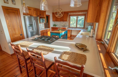 Plantation House | FALL SAVINGS! Canal Front, small dog ok, dock, screened private pool!