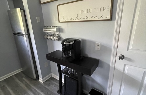 Clarksville House | Fall Special to Clarksville. Visit the History near I24 and ft campbell ,Sleeps8