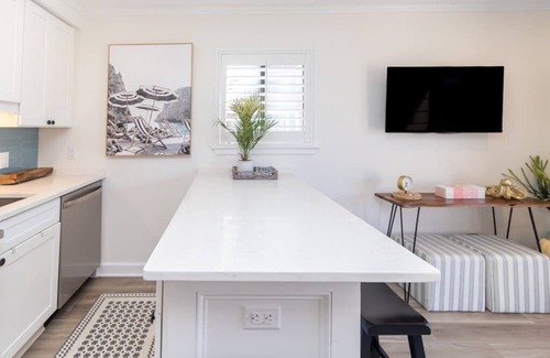Folly Field Condo | Fall Specials! Modern, Renovated Oceanview Condo on the Beach!