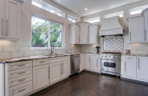 Beach Barber Tract House | Fall Specials/Hot Tub/A/C/6 Bedrooms/Great Family Home/Rooftop Deck
