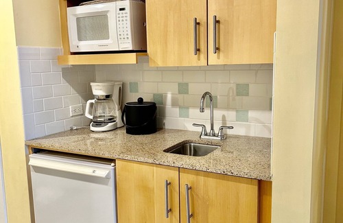 Baytowne Wharf Condo | Fall & Winter Rates, Spectacular corner bay view, Baytowne fun, free shuttle