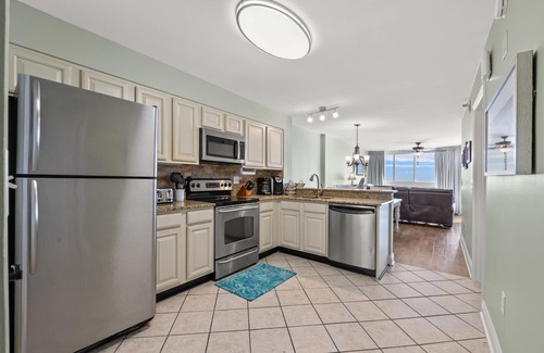 Crescent Beach Condo | Fall/Winter Snow Bird Specials 5 Star Condo 3 bed 2 bath 1200Sq/Ft Condo