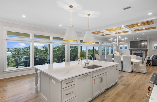 Indian Pass House | Fall/Winter Specials! New Luxury Beachfront Home w/Large Private Pool & Spa!
