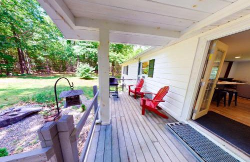Readfield House | Falling Pines