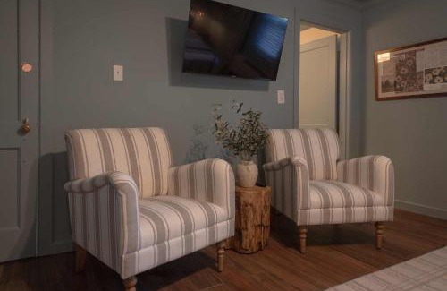 Lookout Mountain Bed & Breakfast | Falling Water Room on Lookout Mountain