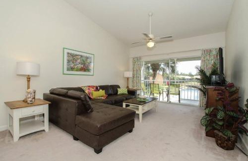 Naples House | Falling Waters