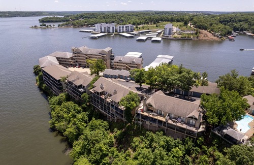 Lake Ozark Condo | FALLS 166 | 3 Bed, 3 Bath