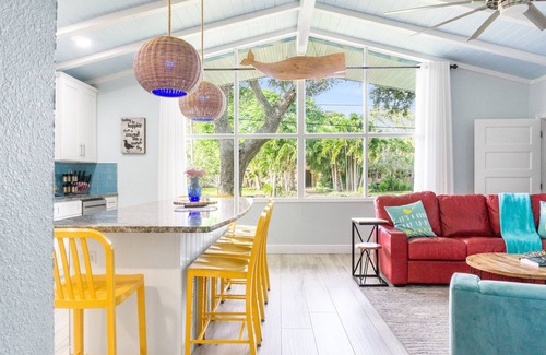 Cocoa Isles House | FallSale~LargePool~Walk2Beach~FirePit~MiniGolf~2Kings~BeachGear~TikiHut~Bikes~