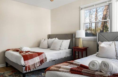 West Falls Church House | FallsChurch, Tysons Corner, Dulles airport, DC