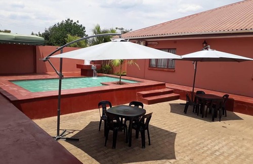 Livingstone Apartment | Fallsview Apartments