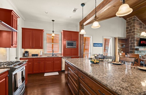 Ventress House | False River Waterfront - Pets - Fire Pit - Porch