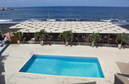 Santa Cruz Hotel | Falucho Paradise Beach