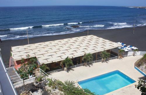 Santa Cruz Hotel | Falucho Paradise Beach