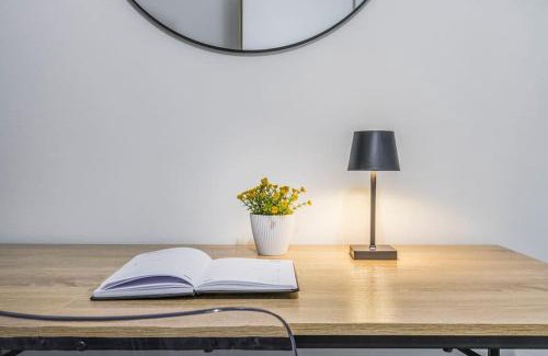 Buon Pastore-Sant'Agnese-San Damaso Apartment | Famileisure Suites near Policlinico & University