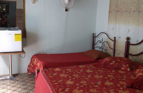 Cienfuegos House | Familia Cienfueguera