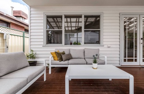 Coburg House | Familia Feliz Lush Light filled Victorian Charmer