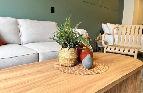 Villa Hermosa Apartment | Familiar106-107