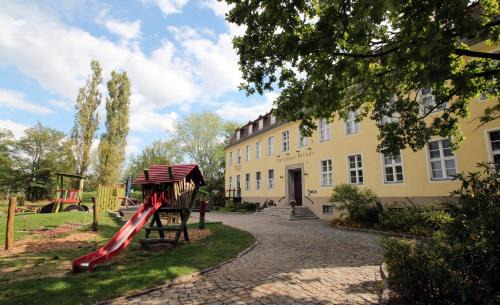 Petkus House | Familien- und Freizeithotel Gutshaus Petkus