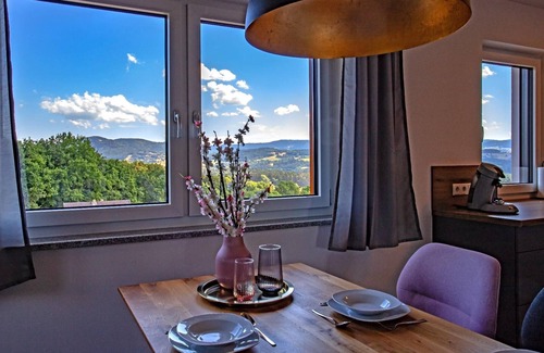 Segeten Apartment | Familienfreundliche Ferienwohnung mit Terasse und Garten