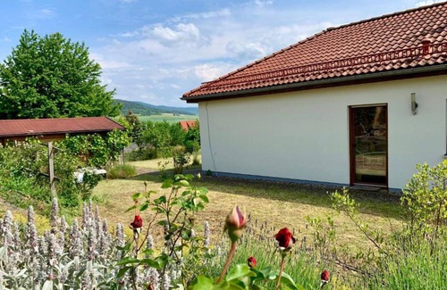 Geisa Apartment | Familienfreundliches Ferienhaus für bis zu 5 Personen mit Garten
