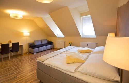 Feldbach Bed & Breakfast | Familienzimmer Lavendel Oder Sonnenblume Deluxe - Hotel & Wirtshaus Hödl-kaplan