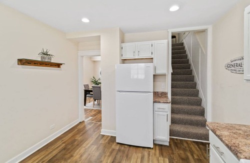 Libertyville House | Families Come Stay DT Libertyville near Naval Base