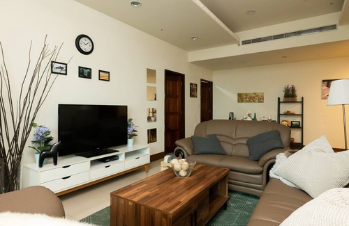 Banqiao Apartment | Family 3/2 Residential Skyrise above Mrt Supermarket Gym Running Track
