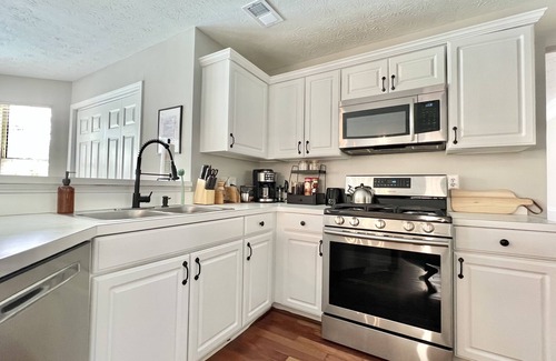 Lawrenceville House | Family 4BED/2.5BATH Home｜Pool ｜Duluth/Lawrenceville Near I-85/Sugarloaf