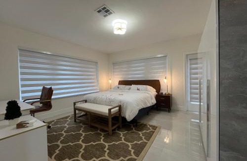 Ludlam House | Family 4br Home Near Dadeland Mall