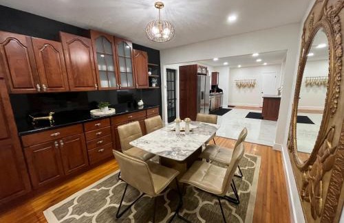 Ludlam House | Family 4br Home Near Dadeland Mall