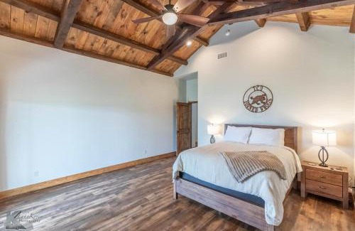 Eastland House | Family Adventure Retreat!