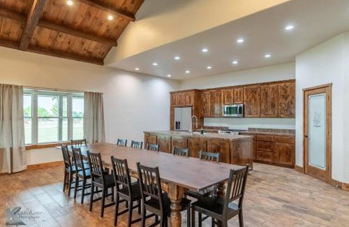 Eastland House | Family Adventure Retreat!