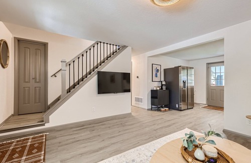 South Westminster House | Family and Dog Friendly - Game Room - Central Location Between Denver & Boulder