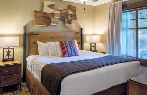Big Cedars House | Family and Friend Retreat in a 2BD condo with access to all resort amenities