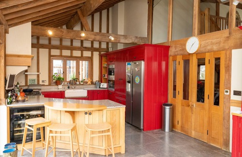 Bletchingley House | Family and Pet friendly, converted barn in peaceful and picturesque setting