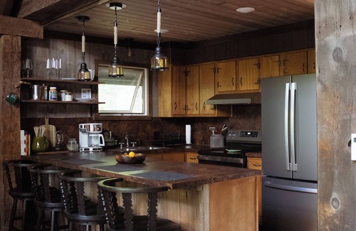 Moorestown Cottage | Family and Pet Friendly Cottage on the Manistee River