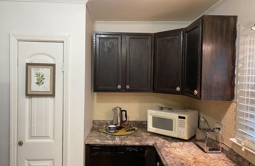 Ayden House | Family and pet friendly home near Greenville NC!3Br 2Ba 6 people better/hotels