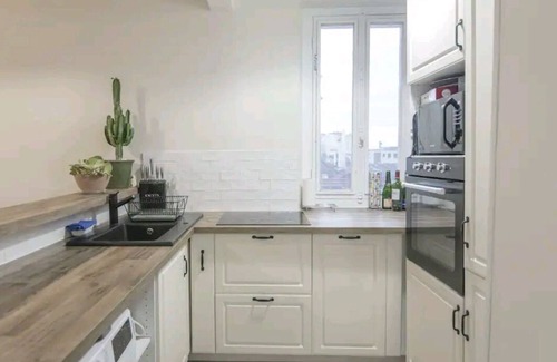 Adamville Apartment | Family Appartement