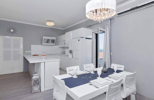 Vrpolje Apartment | Family apartment in center of city
