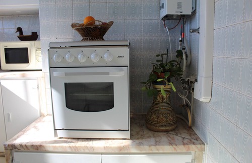 Sao Domingos de Benfica Apartment | Family Apartment near Metro and Shopping. Pet Friendly!