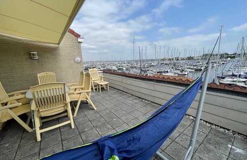 Ouddorp Apartment | Family apartment, spacious and luxurious, between Grevelingen and the North Sea