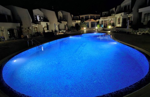 Sunny Beach Apartment | Family apartment with pool