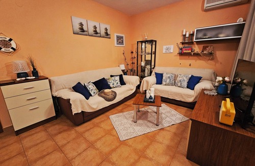 Sunny Beach Apartment | Family apartment with pool